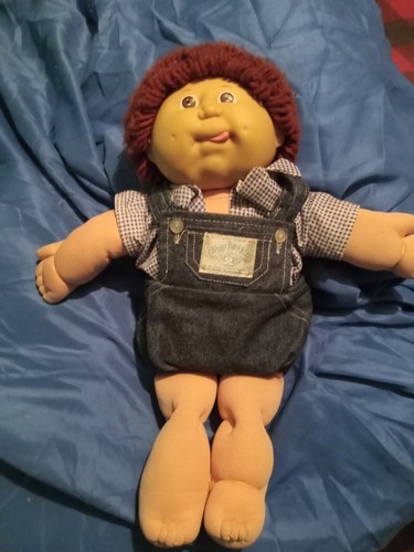 Cabbage patch doll brown yarn - doll,